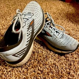 Brooks Ghost Running shoes, used twice.